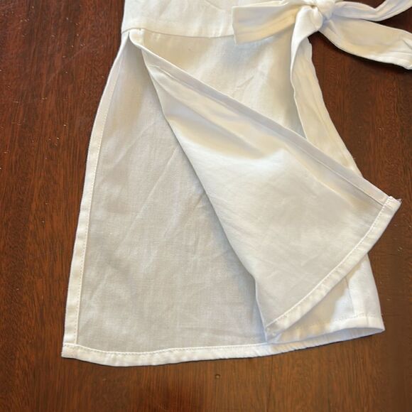 BCBGMAXAZRIA white long sleeve henley collar button front blouse Size S New - Picture 8 of 12